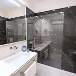Center - E Апартаменты