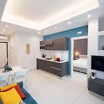 Center - E Апартаменты Неаполь