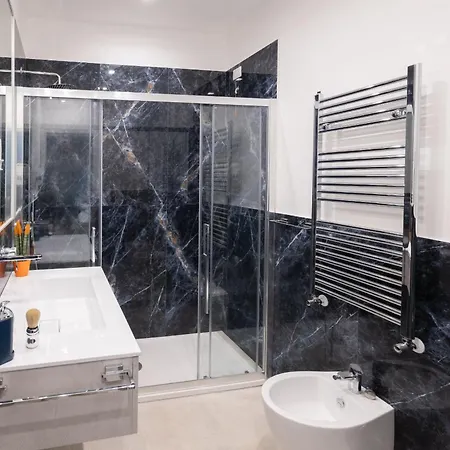 Center - E Νάπολη