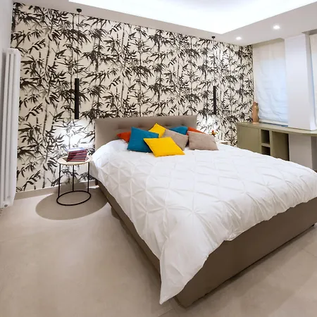 Center - E Διαμέρισμα