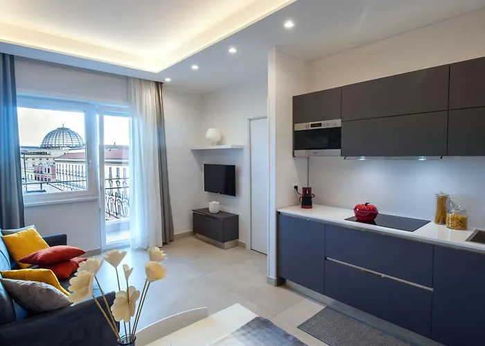 Center - E Appartement Naples